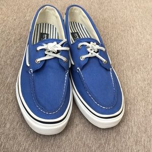 Sperry Captain’s 2-Eye Sneaker
